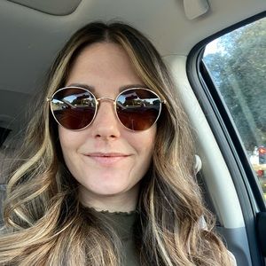 Meet your Posher, Kiley